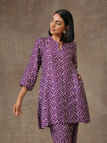 Women's Regular Fit Round Slit Purple White Lehariya Printed Silk Co-Ord Set